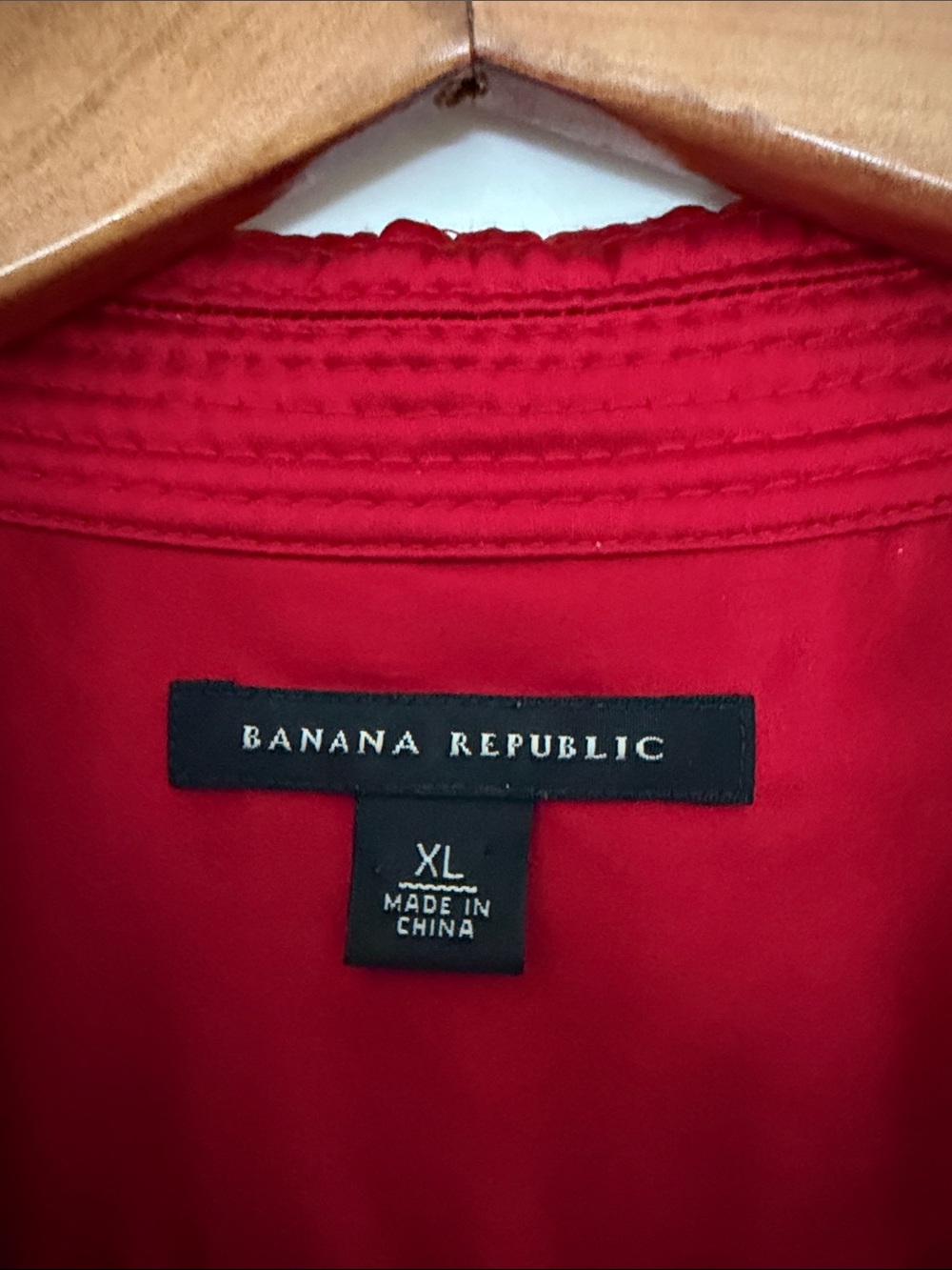 Banana Republic Vibrant Red Short-Sleeve Button Front Silk Shirt - Picture 2 of 6